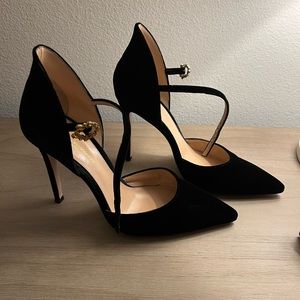 Black Velvet Gianvito Rossi pumps size 39 (9)